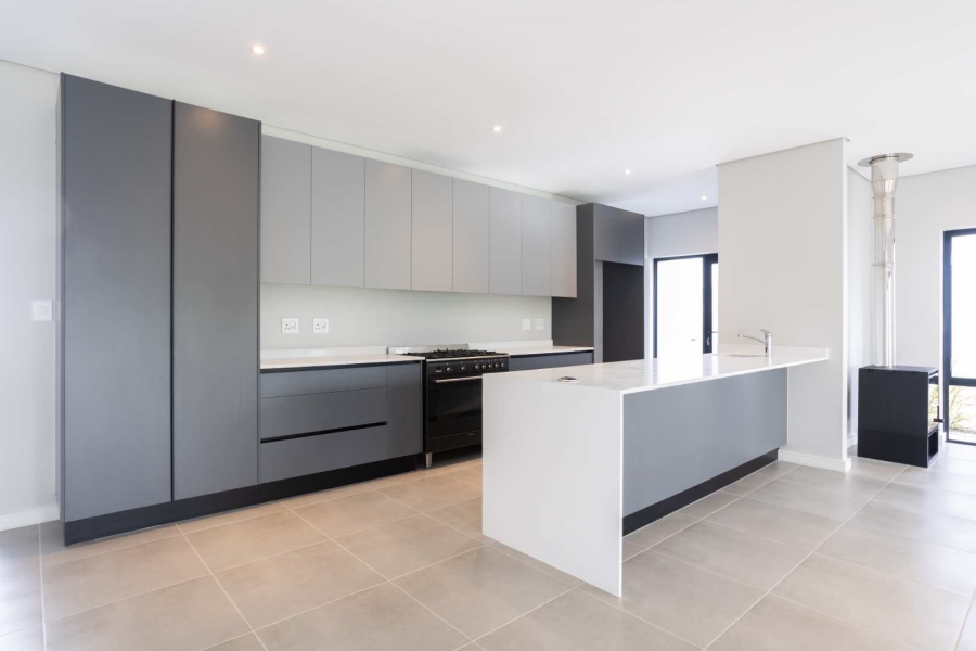 To Let 4 Bedroom Property for Rent in Val De Vie Estate Western Cape